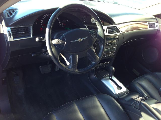 Chrysler Pacifica 2005 photo 2