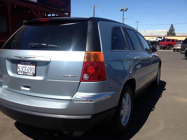 Chrysler Pacifica 2005 photo 3