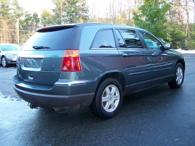 Chrysler Pacifica 2006 photo 2