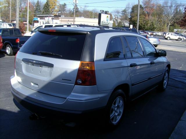 Chrysler Pacifica 2006 photo 3