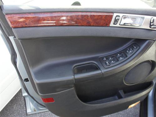 Chrysler Pacifica 2006 photo 3