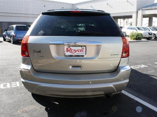 Chrysler Pacifica 2006 photo 2