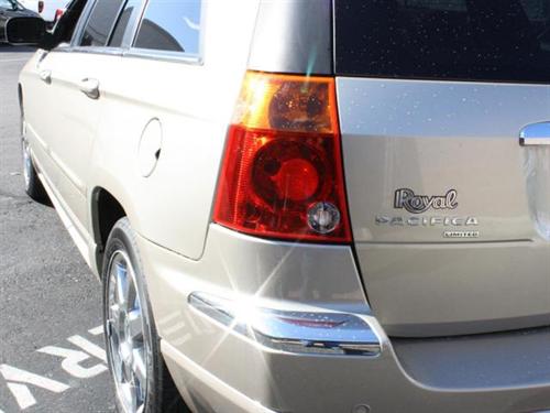 Chrysler Pacifica 2006 photo 3