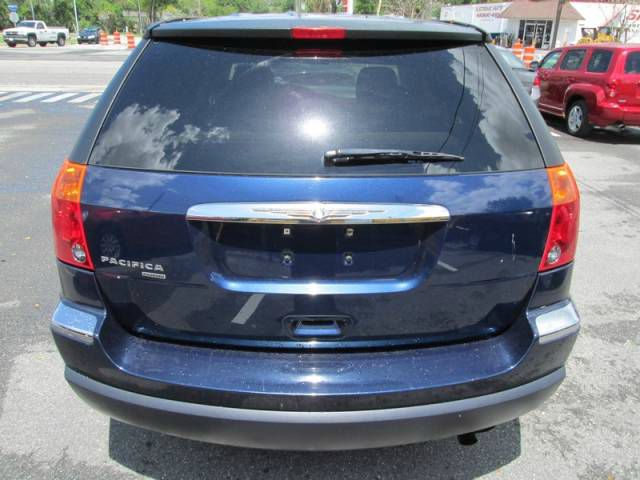 Chrysler Pacifica 2006 photo 3