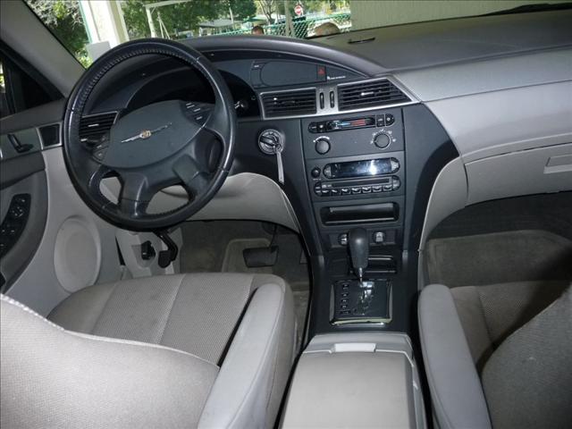 Chrysler Pacifica 2006 photo 2