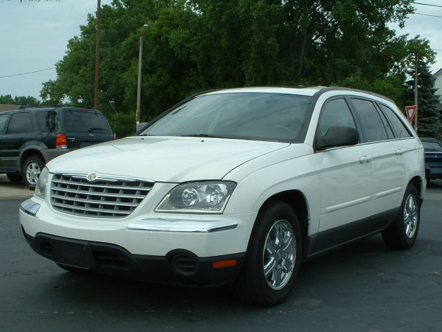 Chrysler Pacifica 2006 photo 2