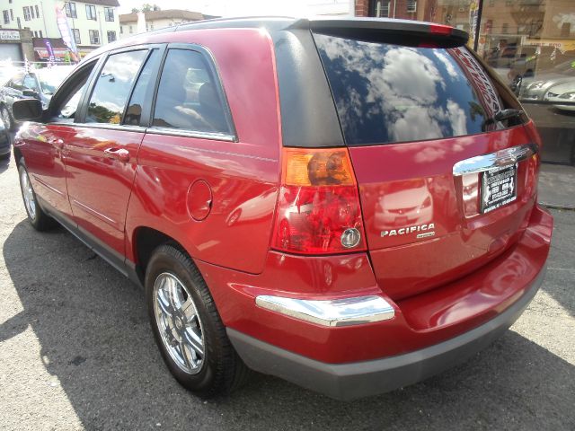 Chrysler Pacifica 2006 photo 3