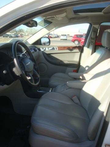 Chrysler Pacifica 2006 photo 2