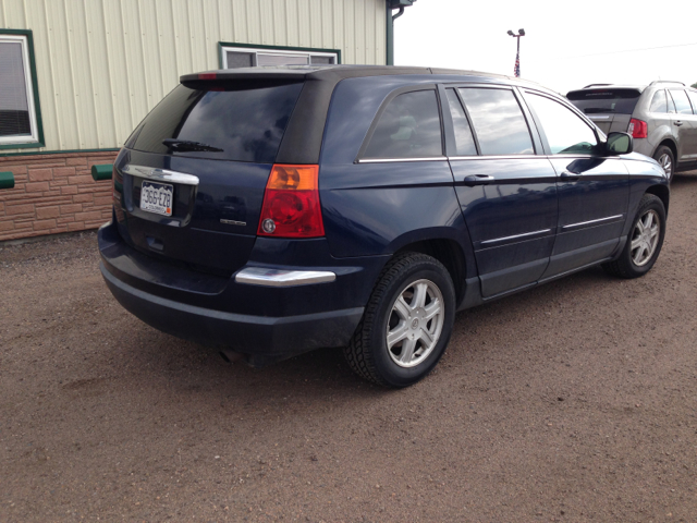 Chrysler Pacifica 2006 photo 2