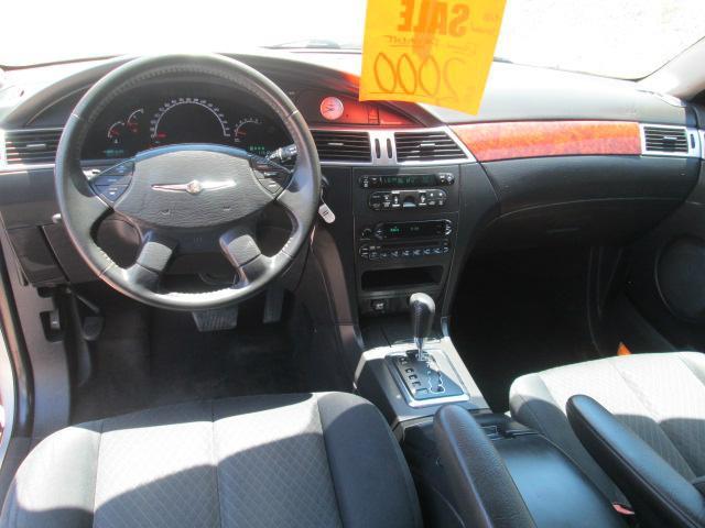 Chrysler Pacifica LS Sedan Hatchback SUV