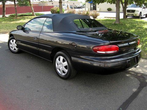 Chrysler Sebring Crew Cab LS 2WD Convertible