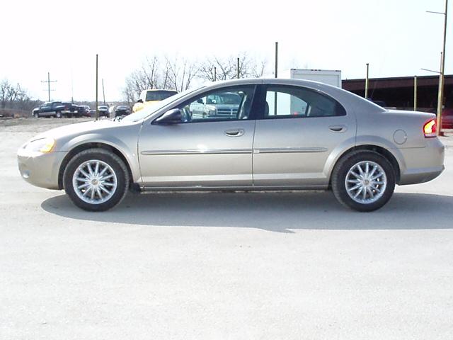 Chrysler Sebring S Sedan Under FULL Factory Warranty Sedan