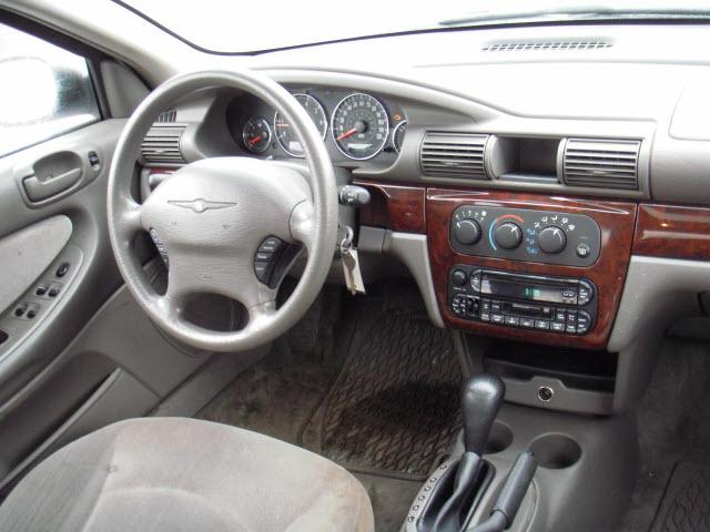 Chrysler Sebring 2002 photo 2
