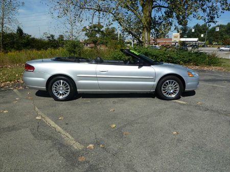 Chrysler Sebring 2004 photo 2