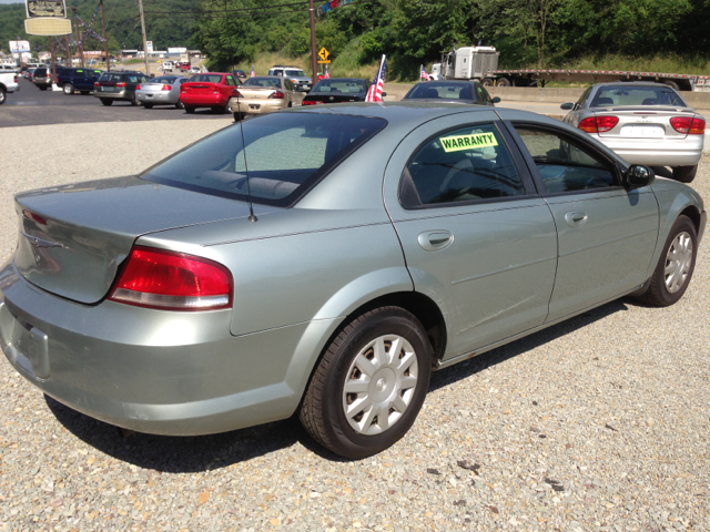 Chrysler Sebring 2004 photo 2
