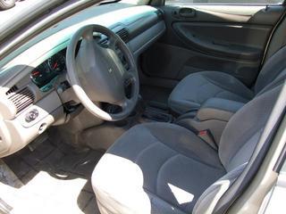 Chrysler Sebring 2004 photo 2