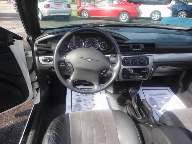 Chrysler Sebring 2004 photo 3