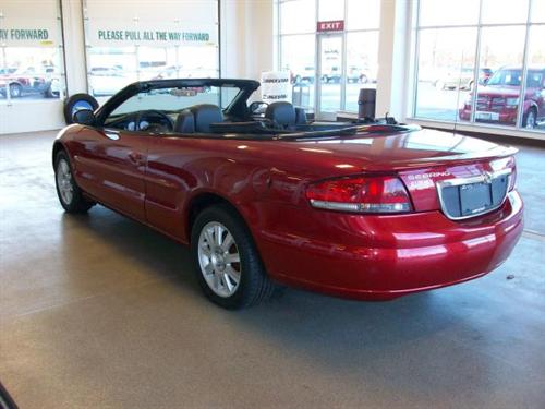 Chrysler Sebring 2004 photo 2
