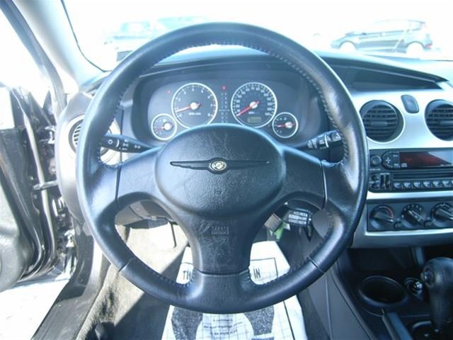 Chrysler Sebring 2004 photo 2