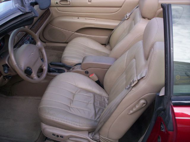 Chrysler Sebring 2004 photo 2