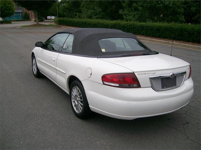 Chrysler Sebring 2004 photo 3