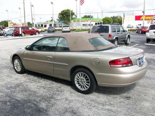 Chrysler Sebring 2004 photo 2