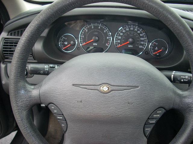 Chrysler Sebring 2004 photo 3