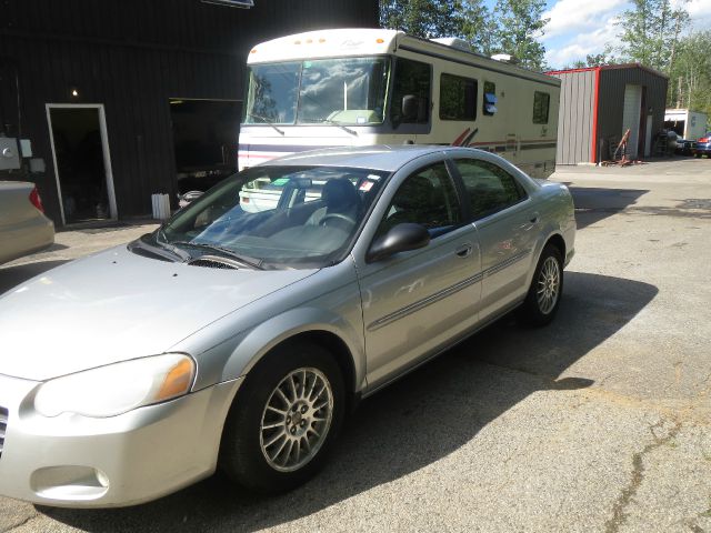 Chrysler Sebring Ext Cab 125.9 WB Sedan