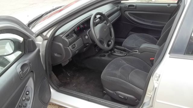 Chrysler Sebring 2004 photo 2