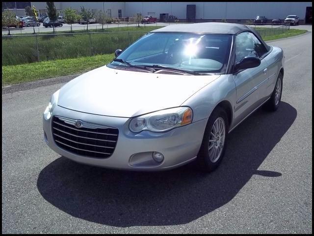 Chrysler Sebring 2004 photo 2