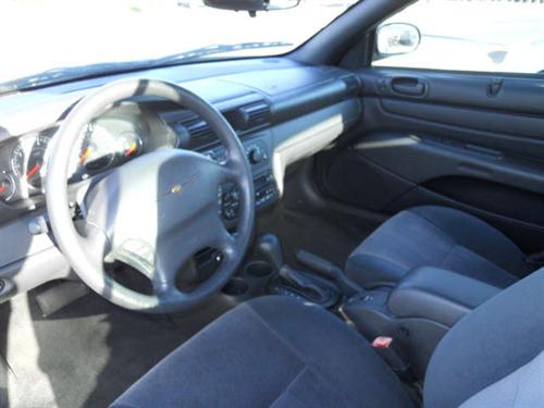 Chrysler Sebring 2004 photo 3