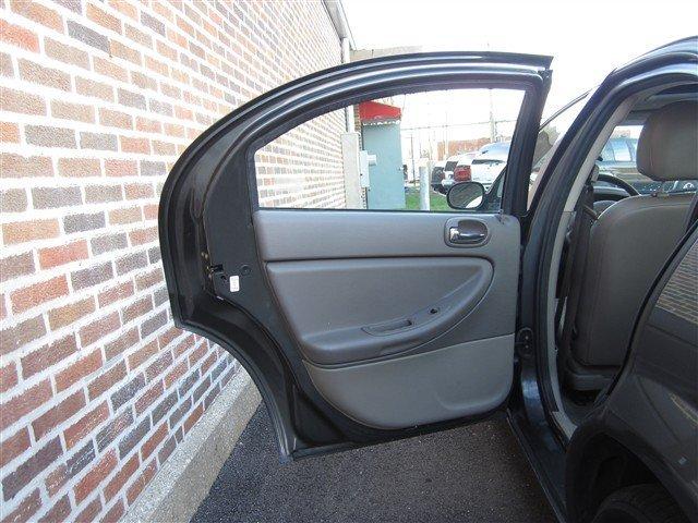 Chrysler Sebring 2004 photo 4