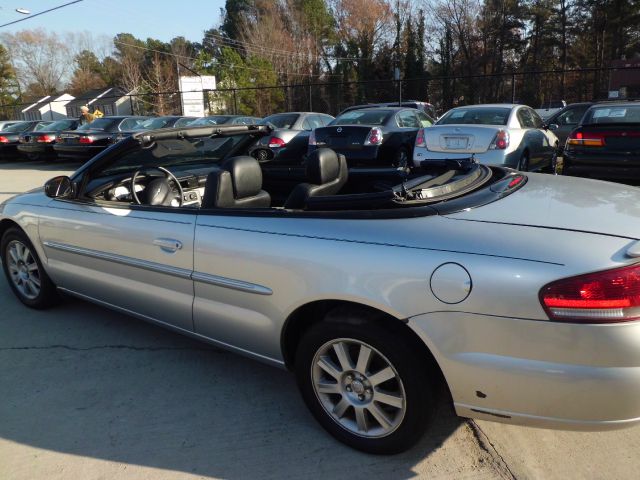 Chrysler Sebring 2005 photo 2