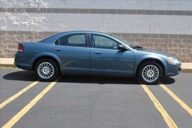 Chrysler Sebring Base Sedan