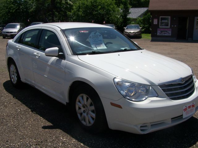 Chrysler Sebring Base Sedan