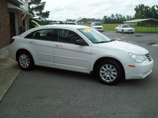 Chrysler Sebring Base Sedan