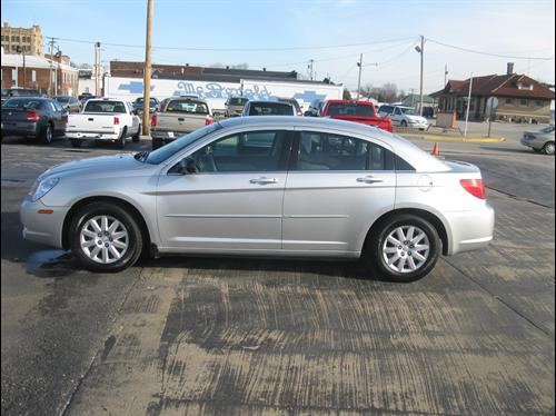 Chrysler Sebring 2009 photo 2