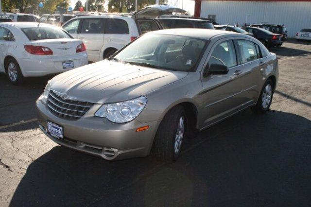 Chrysler Sebring 4dr Sdn LE Auto (natl) Sedan Sedan