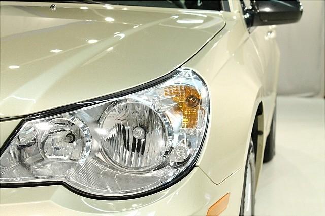 Chrysler Sebring 2010 photo 2