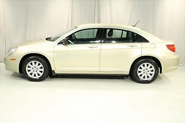 Chrysler Sebring 2010 photo 4