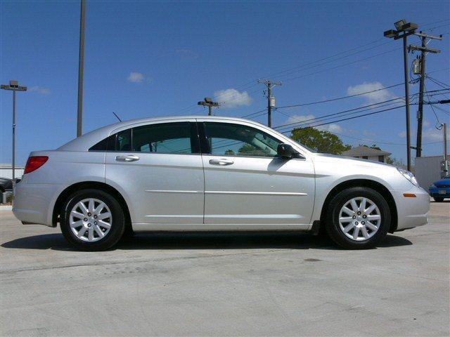Chrysler Sebring 2010 photo 1