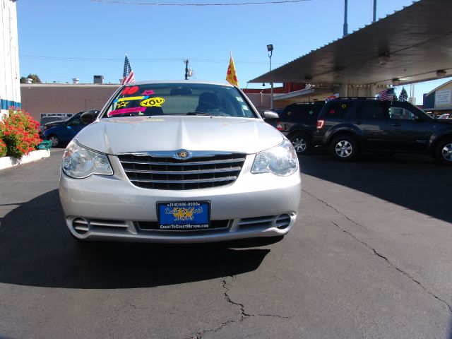 Chrysler Sebring 2010 photo 2