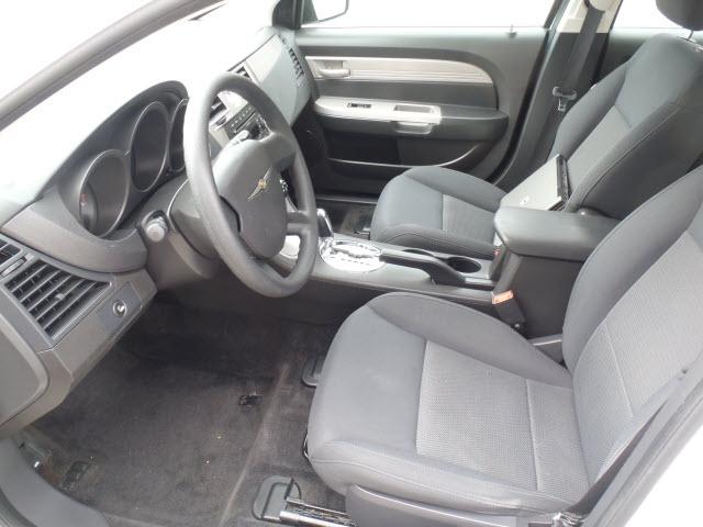 Chrysler Sebring 2010 photo 4