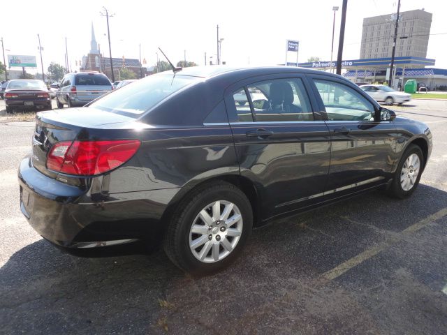 Chrysler Sebring 2010 photo 3