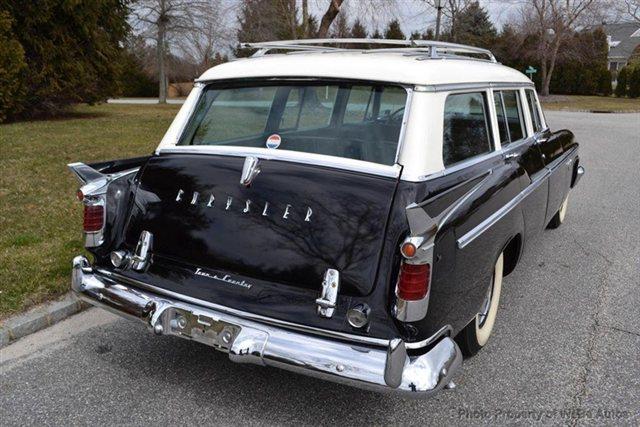 Chrysler Town and Country 1956 photo 2