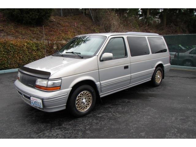Chrysler Town and Country 1994 photo 4