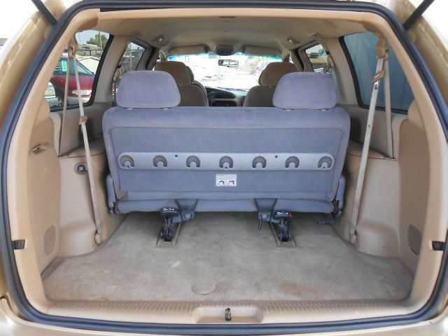 Chrysler Town and Country 1997 photo 5