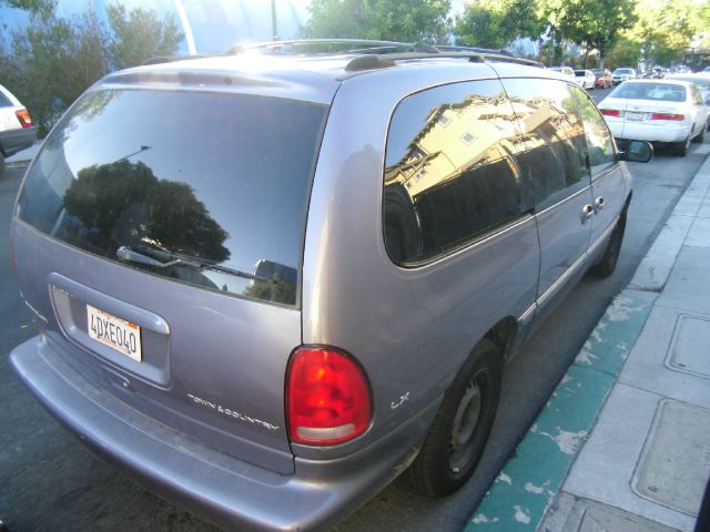 Chrysler Town and Country 1998 photo 0