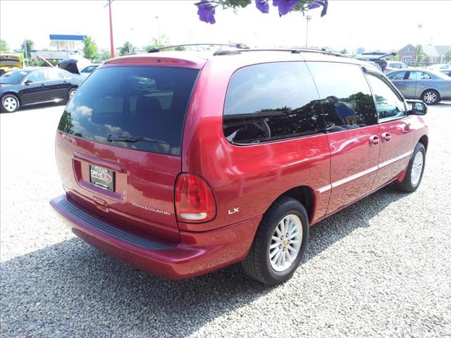Chrysler Town and Country 1999 photo 1