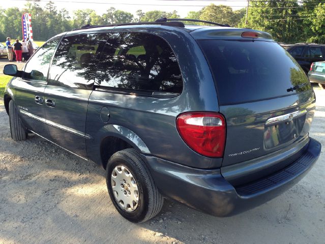 Chrysler Town and Country 2001 photo 28